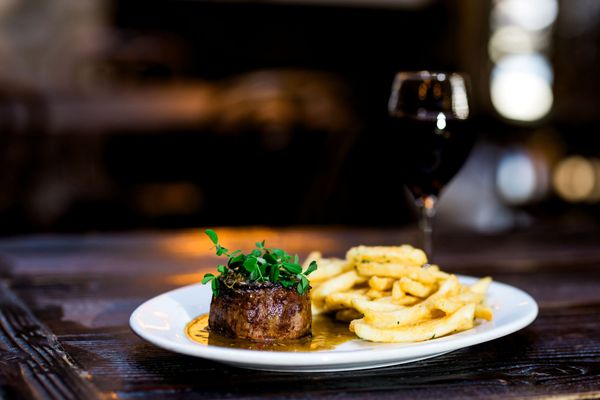 Brasserie Saint James by null