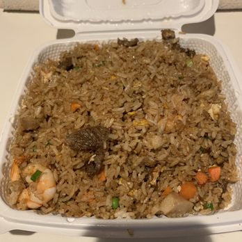 Hua Li House - Yang Zhou fried rice #31 HUGE PORTIONS!! - Chinese Near Me - Portland, Oregon Hua Li House - Yang Zhou fried rice #31 HUGE PORTIONS!! - Chinese Near Me - Portland, Oregon
