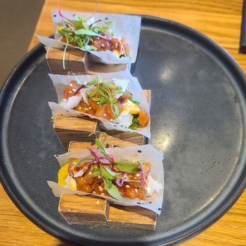 Earls Kitchen + Bar - Spicy tuna tacos - New American Near Me - Orlando, Florida Earls Kitchen + Bar - Spicy tuna tacos - New American Near Me - Orlando, Florida