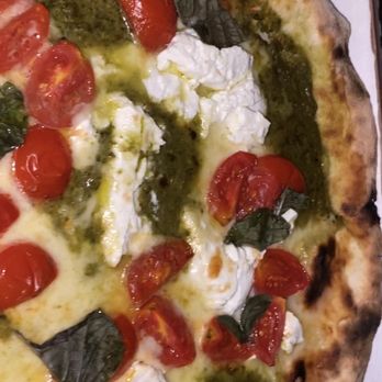 Aumm Aumm - Pesto Pizza - Pizza Near Me - Anacapri, NA