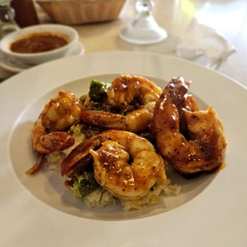 Pedro's - Mango sauce top perfectly cooked shrimps. - Seafood Near Me - Puerto Peñasco, SON Pedro's - Mango sauce top perfectly cooked shrimps. - Seafood Near Me - Puerto Peñasco, SON