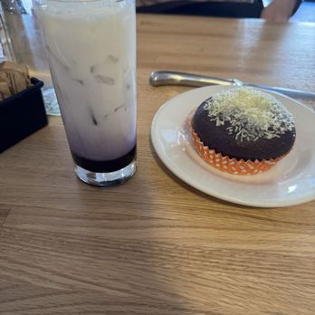 Cebu Chicago - Ube latte - Filipino Near Me - Chicago, Illinois