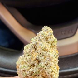 Trulieve Tucson Dispensary Blenman Elm - Miracle alien cookies