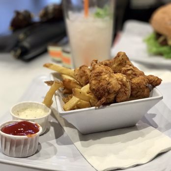 Burger Lounge - Burgers Near Me - Costa Mesa, California