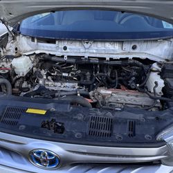 Juniors Auto Repair - Removed engine.