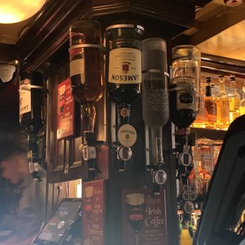 The Temple Bar - Pubs Near Me - Dublin, D