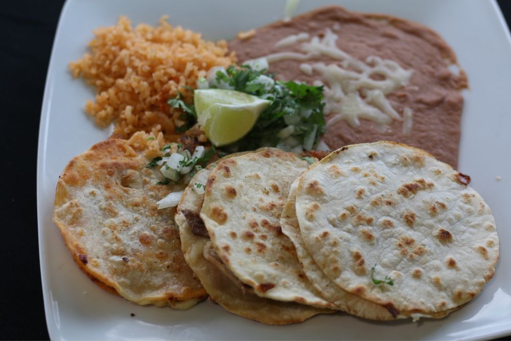 La Loncherita Authentic Mexican Food — Mexican restaurant in Lynnwood