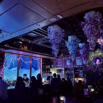 Ski Lodge - Inside - Cocktail Bars Near Me - Las Vegas, Nevada