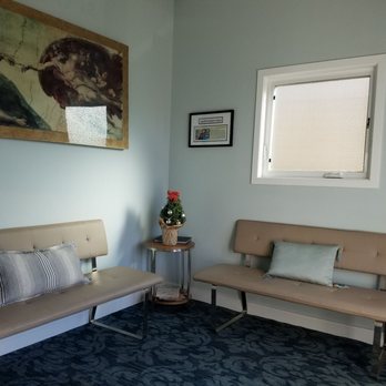 Chiropractic Neurology Center - Comfortable and welcoming lobby. - Chiropractors Near Me - Long Beach, California Chiropractic Neurology Center - Comfortable and welcoming lobby. - Chiropractors Near Me - Long Beach, California