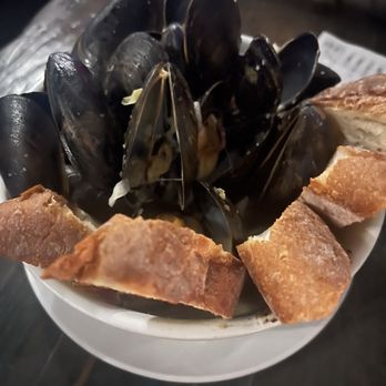 Stingray Lounge - Mussels - Seafood Near Me - Uptown Hoboken, New Jersey Stingray Lounge - Mussels - Seafood Near Me - Uptown Hoboken, New Jersey