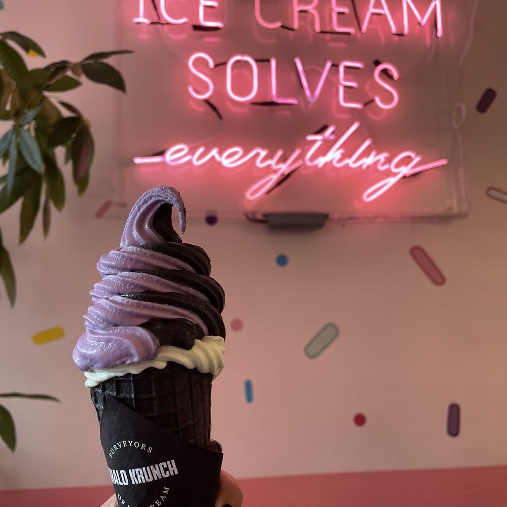 iHalo Krunch - Ice Cream & Frozen Yogurt Near Me - Toronto, Ontario iHalo Krunch - Ice Cream & Frozen Yogurt Near Me - Toronto, Ontario