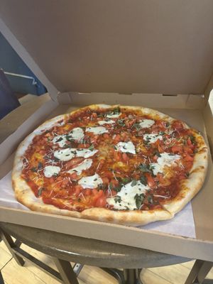 Tommie's Pizza by null