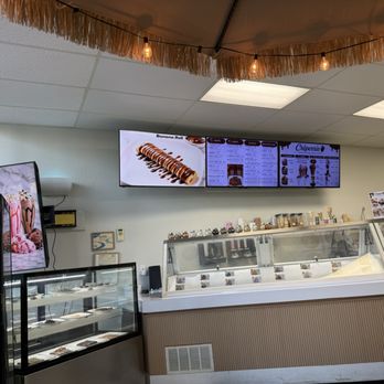 Scoopz Premium Ice Cream - Inside - Ice Cream & Frozen Yogurt Near Me - Walnut, California Scoopz Premium Ice Cream - Inside - Ice Cream & Frozen Yogurt Near Me - Walnut, California