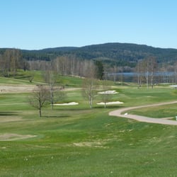Bogstad Badeplass - Golfbanen på andre siden, der det går an å kose seg før 9. mai, sesongstart.