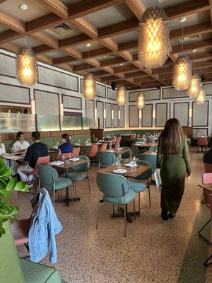 Sra. Martinez by null