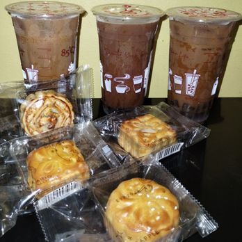 85°C Bakery Cafe-Del Amo - Coffee and mooncakes - Bakeries Near Me - Torrance, California 85°C Bakery Cafe-Del Amo - Coffee and mooncakes - Bakeries Near Me - Torrance, California