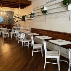 Wiltshire Pantry Bakery and Café - Downtown - Interior