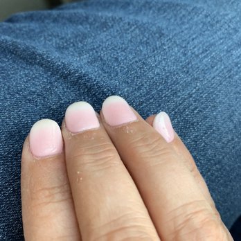 Luxury Nails & Spa - SNS dip nail polish applied to look like an Umbra. White base with top layers feather-blended from deep pink to light pink. - Nail Salons Near Me - Herndon, Virginia