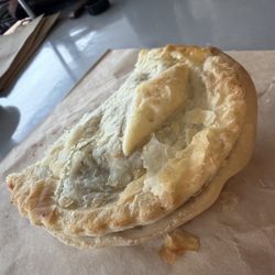 Yankalilla Bakery - Steak and Mushroom Pie