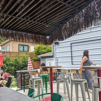 Hamburger Hut - Cocktail Bars Near Me - Encinitas, California Hamburger Hut - Cocktail Bars Near Me - Encinitas, California