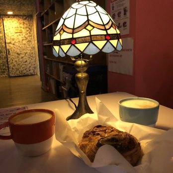 pinkFROG cafe - Dirty thai latte, dirty taro latte, Croissant Pain au Chocolat - Coffee & Tea Near Me - Brooklyn, New York