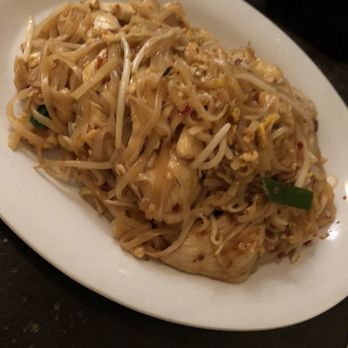Smiling Banana Leaf - Chicken Pad Thai - Thai Near Me - Pittsburgh, Pennsylvania Smiling Banana Leaf - Chicken Pad Thai - Thai Near Me - Pittsburgh, Pennsylvania