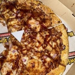 Hungry Howie's Pizza & Subs - BBQ Chicken Pizza