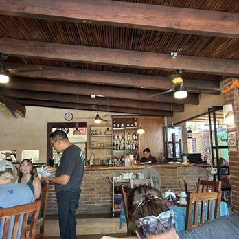 Mamas Royal Cafe - Inside restaurant - Breakfast & Brunch Near Me - Cabo San Lucas, BCS