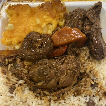 Negril - Brown stew chicken, Rice ND Mac n cheese - Caribbean Near Me - Orlando, Florida