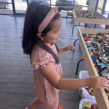 Bricks & Minifigs - San Antonio - Toy Stores Near Me - San Antonio, Texas