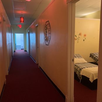 East Foot Spa - Hallway - Reflexology Near Me - Las Vegas, Nevada East Foot Spa - Hallway - Reflexology Near Me - Las Vegas, Nevada