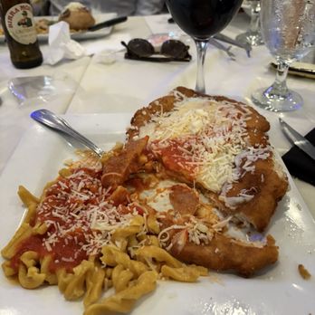 The Colosseum - Chic palm - Italian Near Me - Salem, New Hampshire