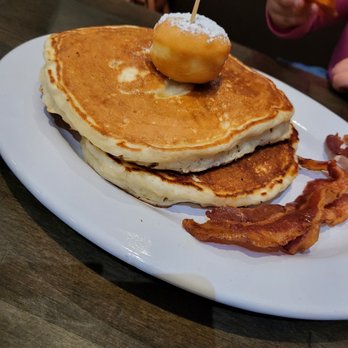 Maple Bacon Restaurant - American Near Me - Plano, Texas