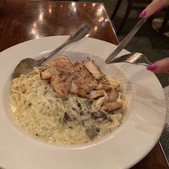 Bistro 7 - Pasta with chicken - New American Near Me - Reno, Nevada