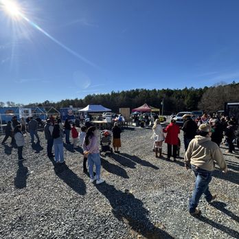 Barnyard Peachland Flea Market - Flea Markets Near Me - Peachland, North Carolina Barnyard Peachland Flea Market - Flea Markets Near Me - Peachland, North Carolina
