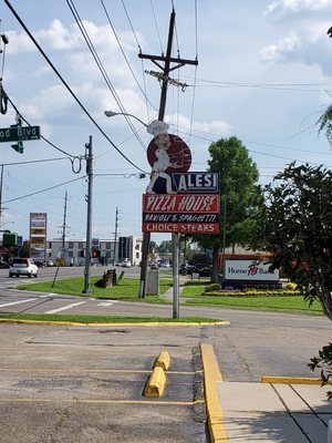 Alesi Pizza House by null