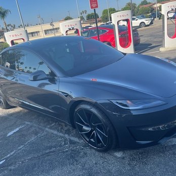 Silver lake tint - First Supercharge - Home Window Tinting Near Me - Los Angeles, California