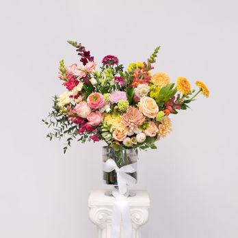 Sunflower Florist - Experience the elegance of our Botanica Peach Perfection bouquet, a beautifully crafted design that blends soft peach tones with lush greene - Florists Near Me - Vancouver, British Columbia Sunflower Florist - Experience the elegance of our Botanica Peach Perfection bouquet, a beautifully crafted design that blends soft peach tones with lush greene - Florists Near Me - Vancouver, British Columbia