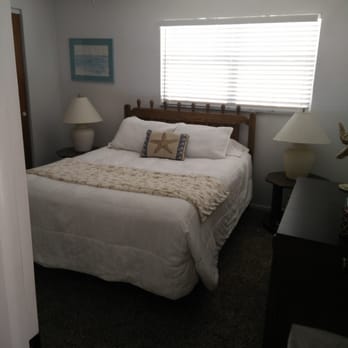 Cay Pointe Villa - Bedroom - Vacation Rentals Near Me - Indian Rocks Beach, Florida Cay Pointe Villa - Bedroom - Vacation Rentals Near Me - Indian Rocks Beach, Florida