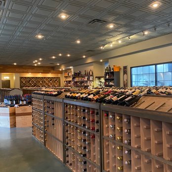 Red Or White - Birmingham - View inside store - Wine Bars Near Me - Birmingham, Alabama Red Or White - Birmingham - View inside store - Wine Bars Near Me - Birmingham, Alabama