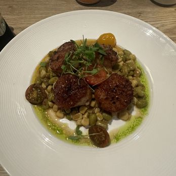 Pesca Vilano - Scallops with corn and edamame. - Seafood Near Me - St. Augustine, Florida