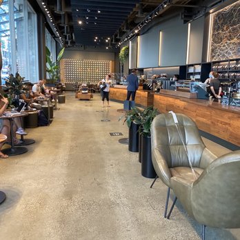 Starbucks Reserve - Coffee & Tea Near Me - Vancouver, British Columbia