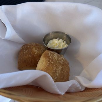 J Huston Tavern - Pre dinner rolls - American Near Me - Arrow Rock, Missouri J Huston Tavern - Pre dinner rolls - American Near Me - Arrow Rock, Missouri