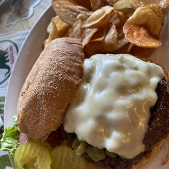 Santa Fe Bite - Green Chile cheeseburger - American Near Me - Santa Fe, New Mexico