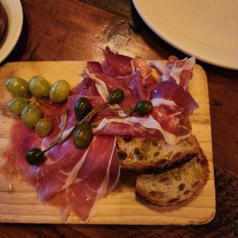 Salumi Tapas & Wine Bar - Iberian and serrano ham - Italian Near Me - Massapequa, New York