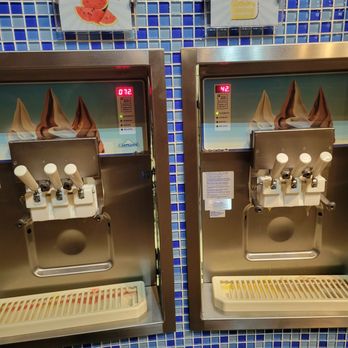 Yogurt Beach - Ice Cream & Frozen Yogurt Near Me - Sparks, Nevada Yogurt Beach - Ice Cream & Frozen Yogurt Near Me - Sparks, Nevada
