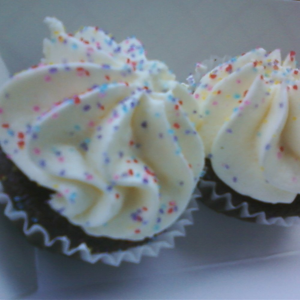 Mr G's - Cupcakes to celebrate their 1-year anniversary on June 18 - American Near Me - Atchison, Kansas