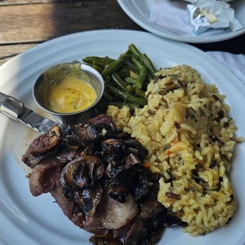 Gateway Restaurant & Lodge - Filet mignon - New American Near Me - Three Rivers, California Gateway Restaurant & Lodge - Filet mignon - New American Near Me - Three Rivers, California