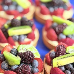 La Bakery Cafe & Eatery - Fruit tarts