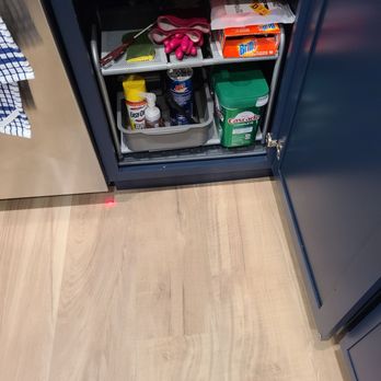 Decori Kitchens - Everything put away. Counters totally free. - Kitchen & Bath Near Me - Brooklyn, New York